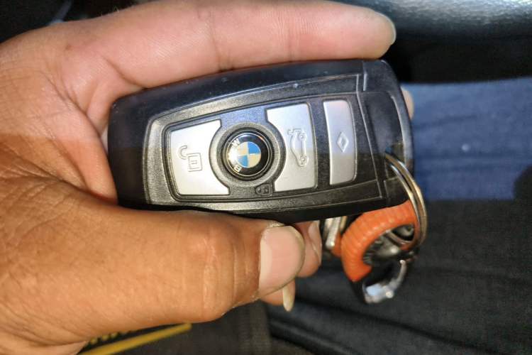 Used BMW 5 Series 2013 530Li Leading Model Vehicle Key