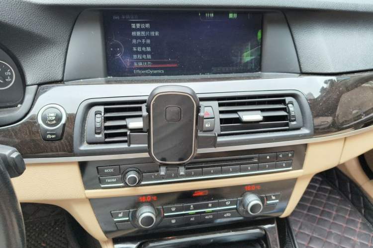 Used BMW 5 Series 2013 525Li Luxury Model Audio And AC Panel