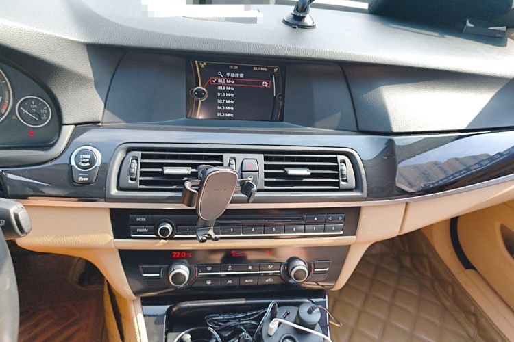 Used BMW 5 Series 2013 520Li Elegant Edition Audio And AC Panel