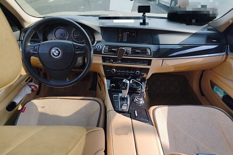 Used BMW 5 Series 2013 520Li Elegant Edition Center Console