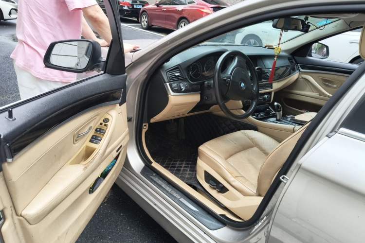 Used BMW 5 Series 2013 525Li Luxury Model Driver Seat