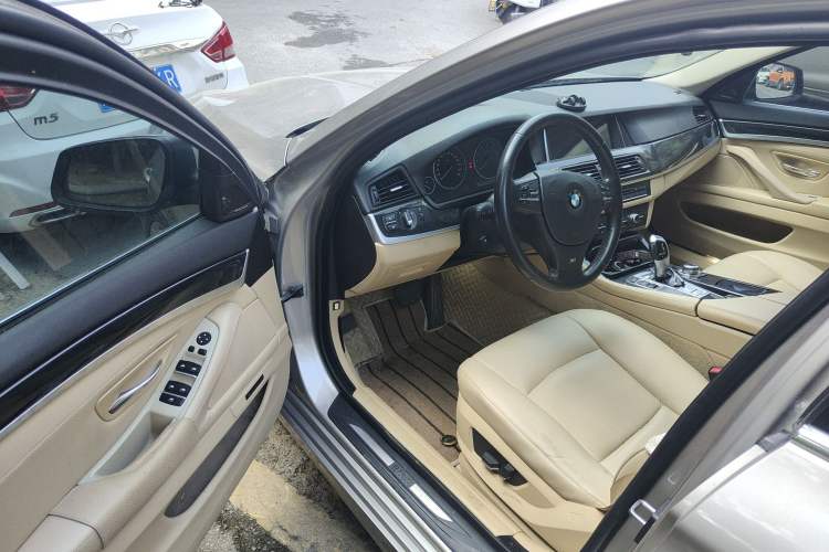 Used BMW 5 Series 2013 520Li Elegant Edition Driver Seat