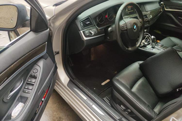 Used BMW 5 Series 2013 530Li Leading Model Driver Seat