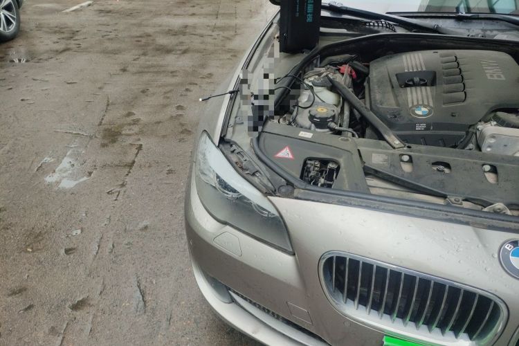 Used BMW 5 Series 2013 530Li Leading Model Engine Bay Right
