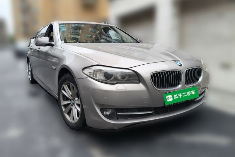 Used BMW 5 Series 2013 525Li Luxury Model Front Right 45 Deg