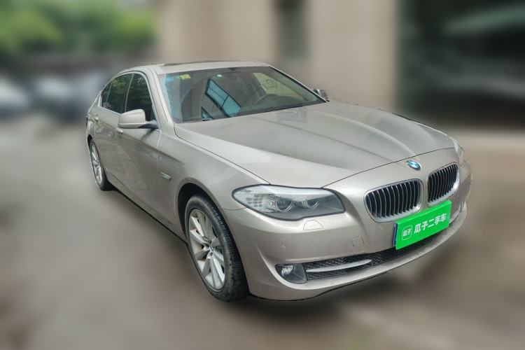 Used BMW 5 Series 2013 530Li Leading Model Front Right 45 Deg