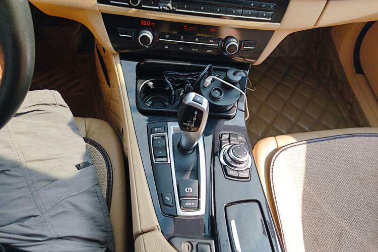 Used BMW 5 Series 2013 520Li Elegant Edition Gear Lever