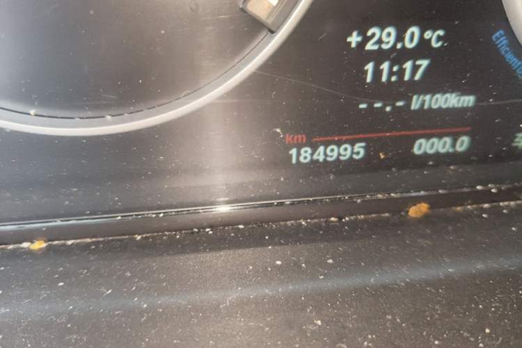 Used BMW 5 Series 2013 525Li Luxury Model Odometer Close Up