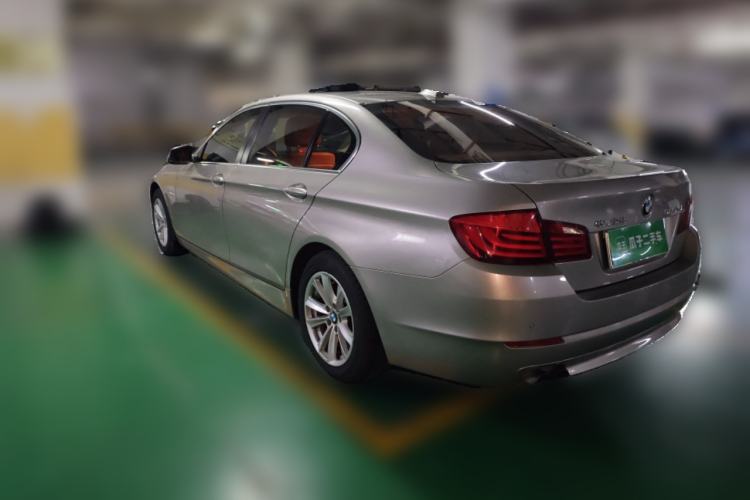 Used BMW 5 Series 2013 525Li Leading Model Rear Left 45 Deg