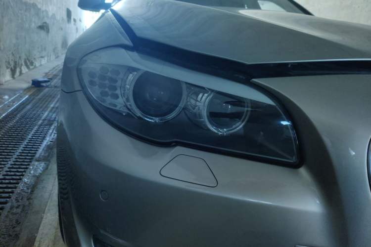 Used BMW 5 Series 2013 525Li Leading Model Right Front Headlight