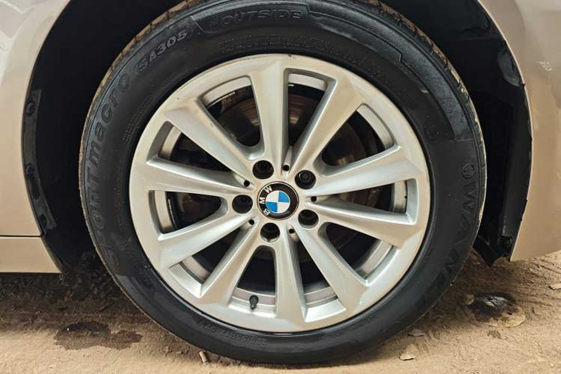 Used BMW 5 Series 2013 525Li Luxury Model Right Front Wheel Hub