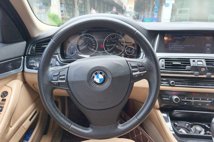 Used BMW 5 Series 2013 520Li Elegant Edition Steering Wheel
