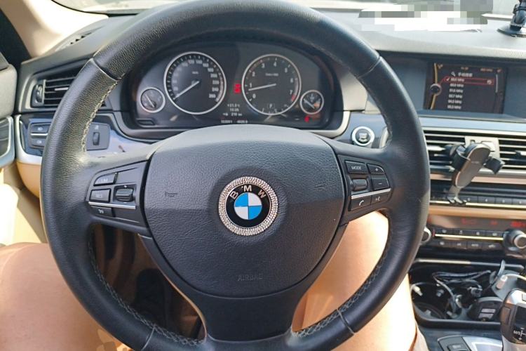 Used BMW 5 Series 2013 520Li Elegant Edition Steering Wheel