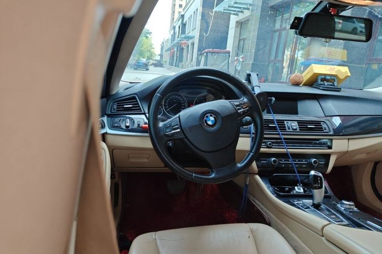 Used BMW 5 Series 2013 520Li Elegant Edition Steering Wheel