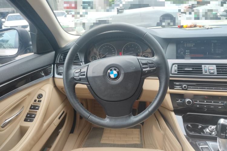 Used BMW 5 Series 2013 525Li Luxury Model Steering Wheel
