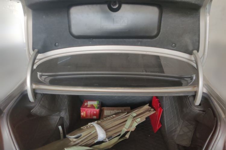 Used BMW 5 Series 2013 525Li Leading Model Trunk