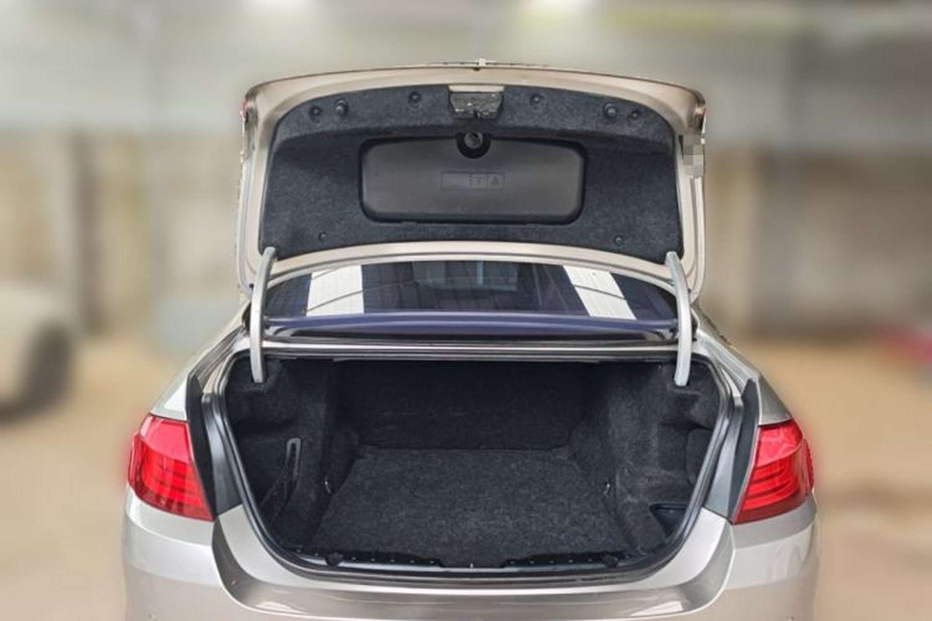 Used BMW 5 Series 2013 525Li Luxury Model Trunk