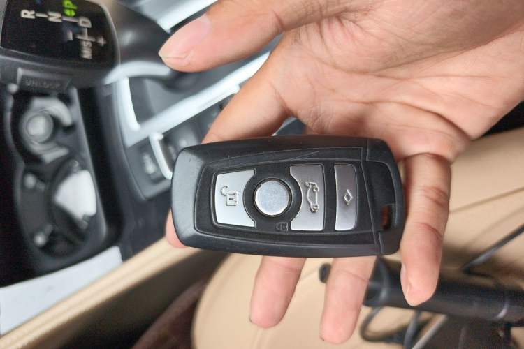 Used BMW 5 Series 2013 520Li Elegant Edition Vehicle Key