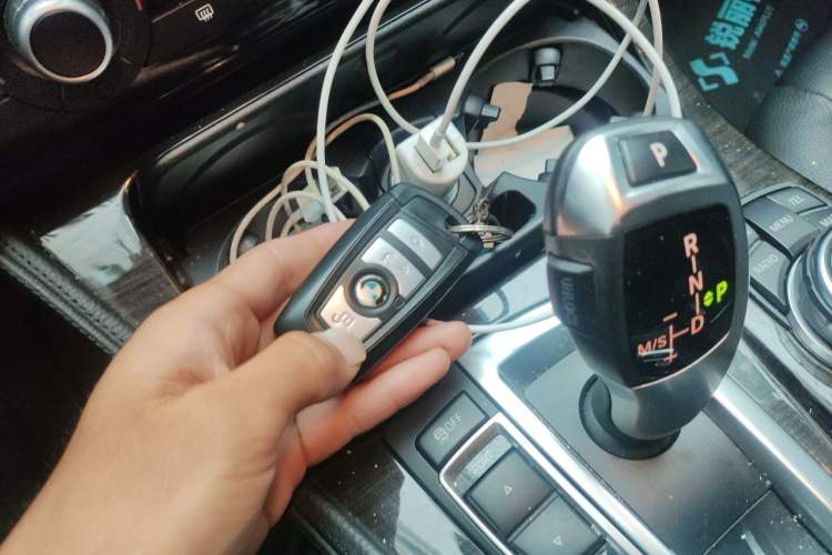 Used BMW 5 Series 2013 530Li Leading Model Vehicle Key