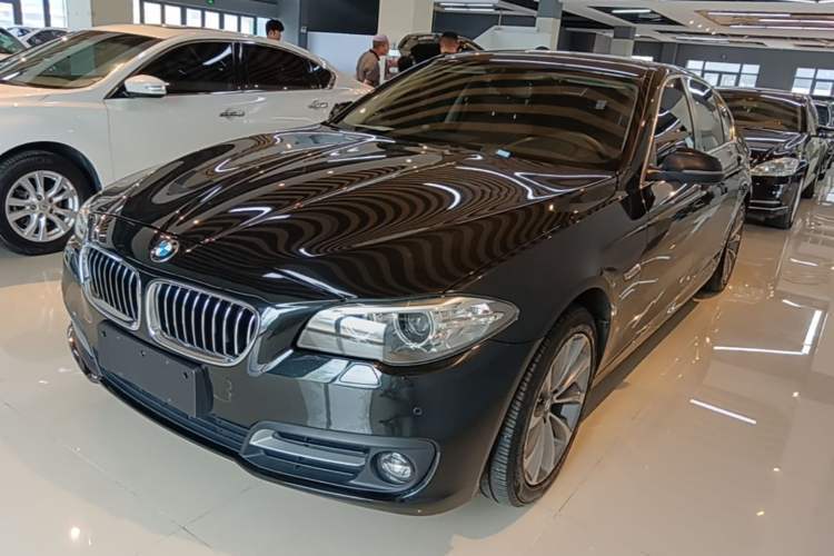 Used BMW 5 Series 2014 528Li xDrive Premium Edition Guazi used car, China used car export, Used car for sale, Used cars, Cheapest cars for sale