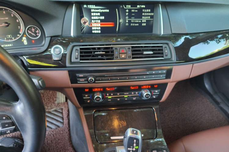 Used BMW 5 Series 2014 528Li Leading Model Audio And AC Panel
