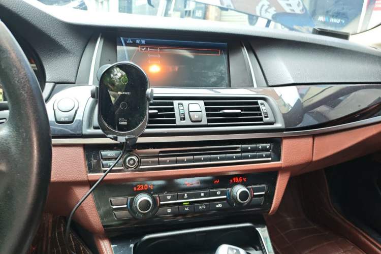Used BMW 5 Series 2014 520i Elegant Edition Audio And AC Panel