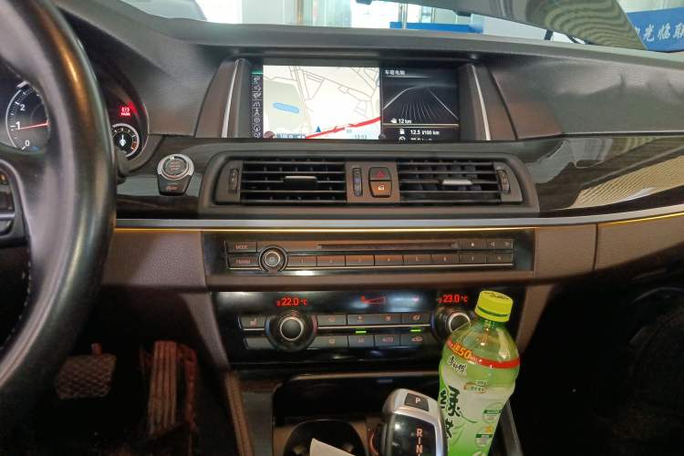 Used BMW 5 Series 2014 525Li Luxury Design Package Audio And AC Panel