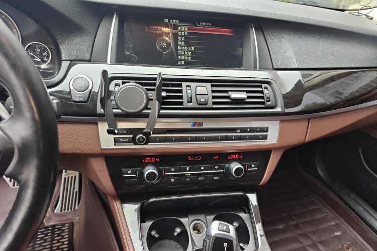 Used BMW 5 Series 2014 525Li Leading Model Audio And AC Panel
