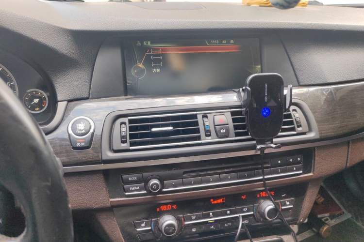 Used BMW 5 Series 2014 525Li Luxury Design Package Audio And AC Panel