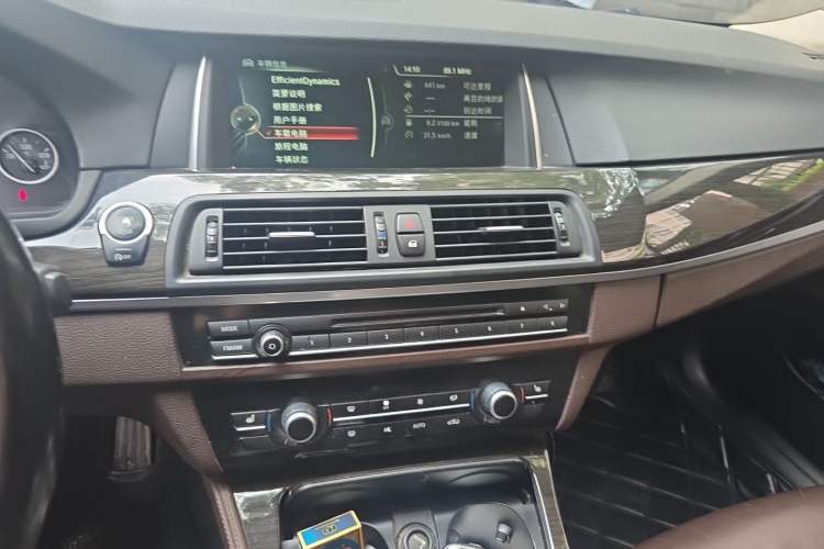 Used BMW 5 Series 2014 525Li Luxury Design Package Audio And AC Panel