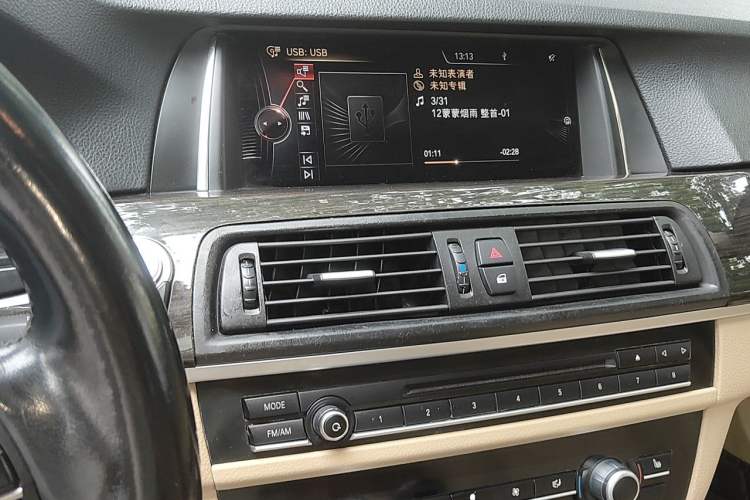 Used BMW 5 Series 2014 525Li Luxury Design Package Audio And AC Panel