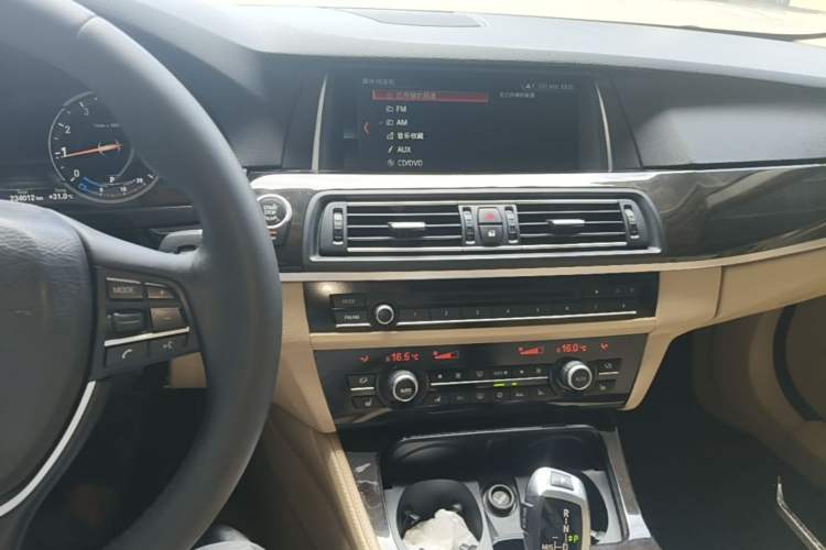 Used BMW 5 Series 2014 528Li Leading Model Audio And AC Panel