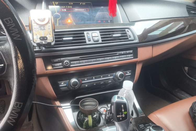 Used BMW 5 Series 2014 525Li Leading Model Audio And AC Panel