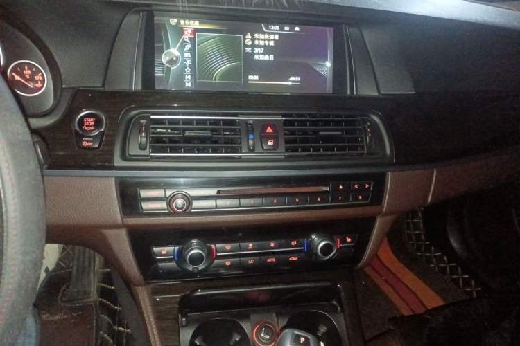 Used BMW 5 Series 2014 525Li Luxury Design Package Audio And AC Panel