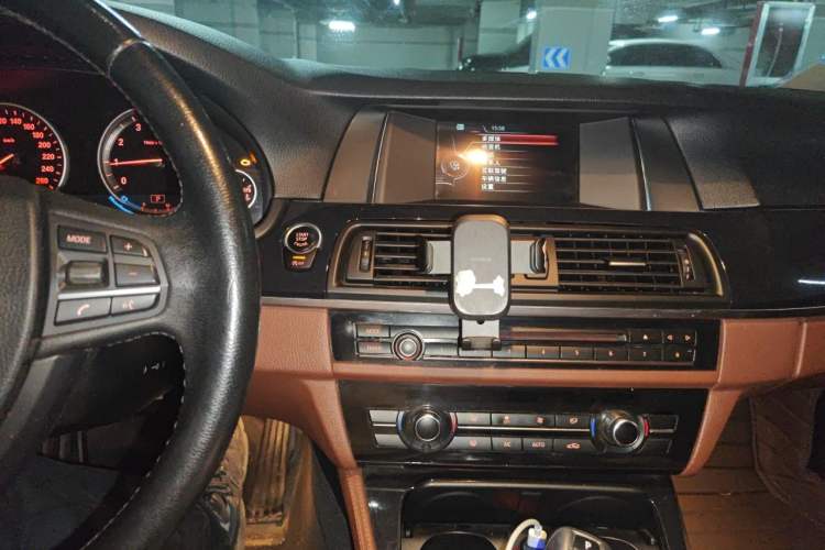Used BMW 5 Series 2014 520Li Elegant Model Audio And AC Panel