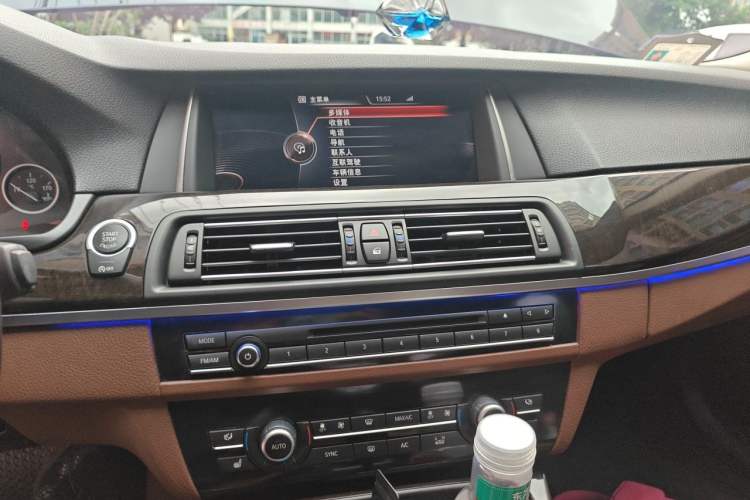 Used BMW 5 Series 2014 528Li Leading Model Audio And AC Panel