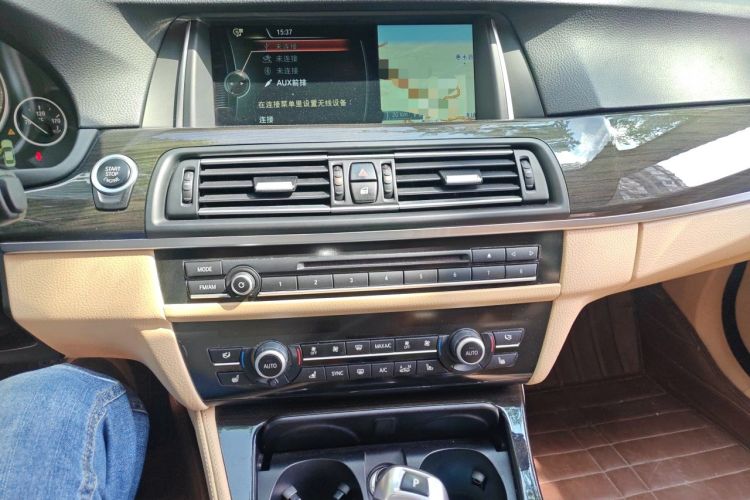 Used BMW 5 Series 2014 530Li Luxury Design Package Audio And AC Panel