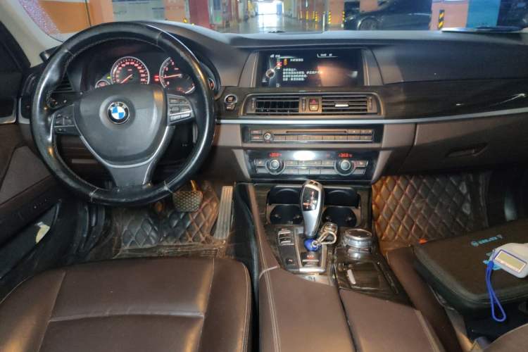 Used BMW 5 Series 2014 525Li Luxury Design Package Audio And AC Panel