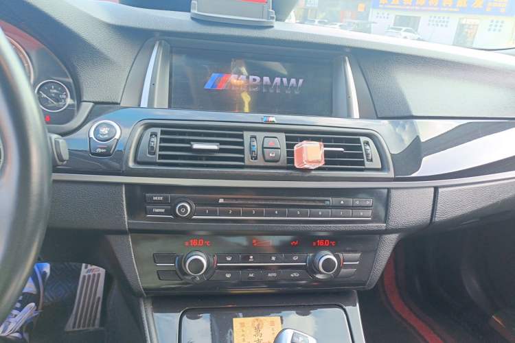 Used BMW 5 Series 2014 520Li Elegant Model Audio And AC Panel
