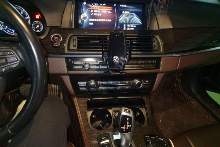 Used BMW 5 Series 2014 525Li Luxury Design Package Audio And AC Panel