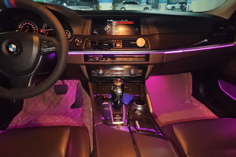 Used BMW 5 Series 2014 525Li Luxury Design Package Audio And AC Panel