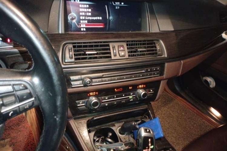Used BMW 5 Series 2014 525Li Luxury Design Package Audio And AC Panel