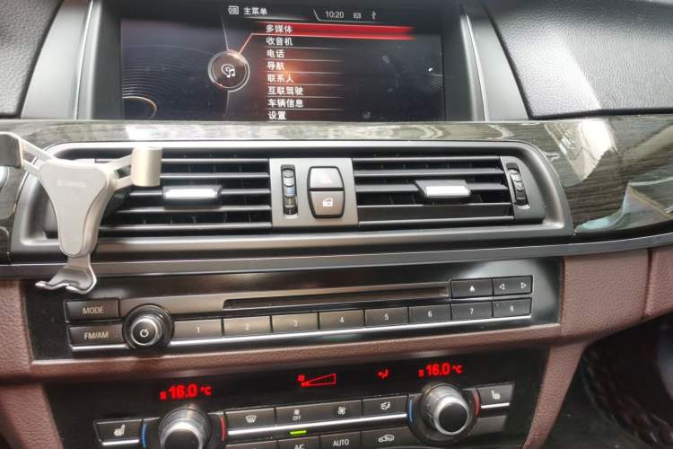 Used BMW 5 Series 2014 525Li Luxury Design Package Audio And AC Panel