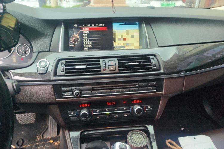 Used BMW 5 Series 2014 525Li Luxury Design Package Audio And AC Panel
