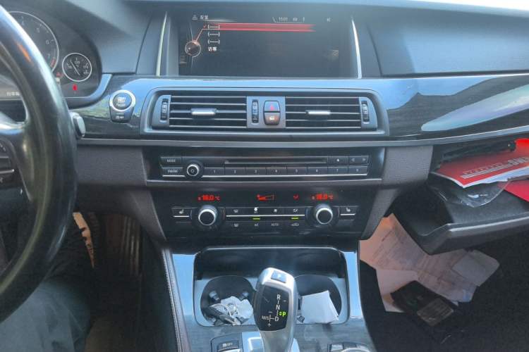 Used BMW 5 Series 2014 525Li Luxury Design Package Audio And AC Panel