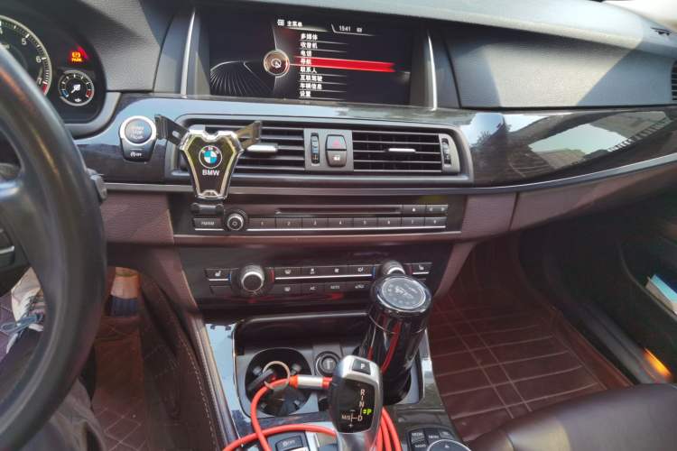 Used BMW 5 Series 2014 525Li Luxury Design Package Audio And AC Panel