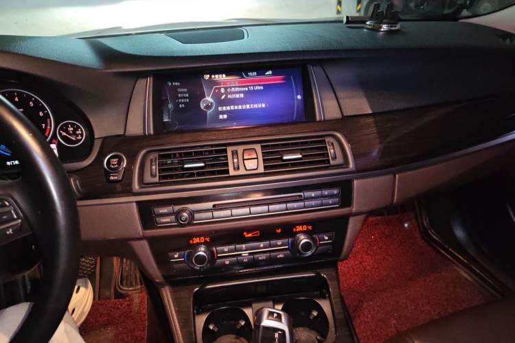 Used BMW 5 Series 2014 525Li Luxury Design Package Audio And AC Panel