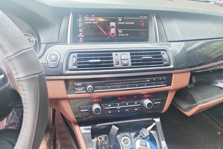 Used BMW 5 Series 2014 520Li Elegant Model Audio And AC Panel