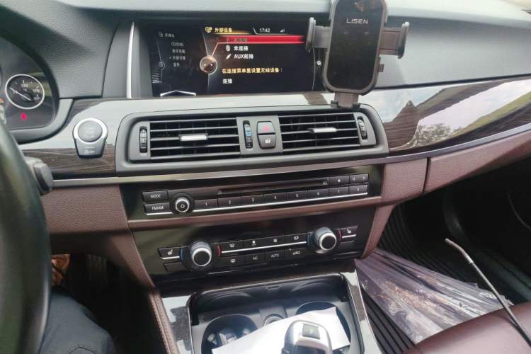 Used BMW 5 Series 2014 525Li Luxury Design Package Audio And AC Panel