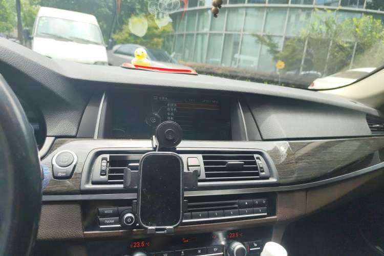 Used BMW 5 Series 2014 525Li Luxury Design Package Audio And AC Panel